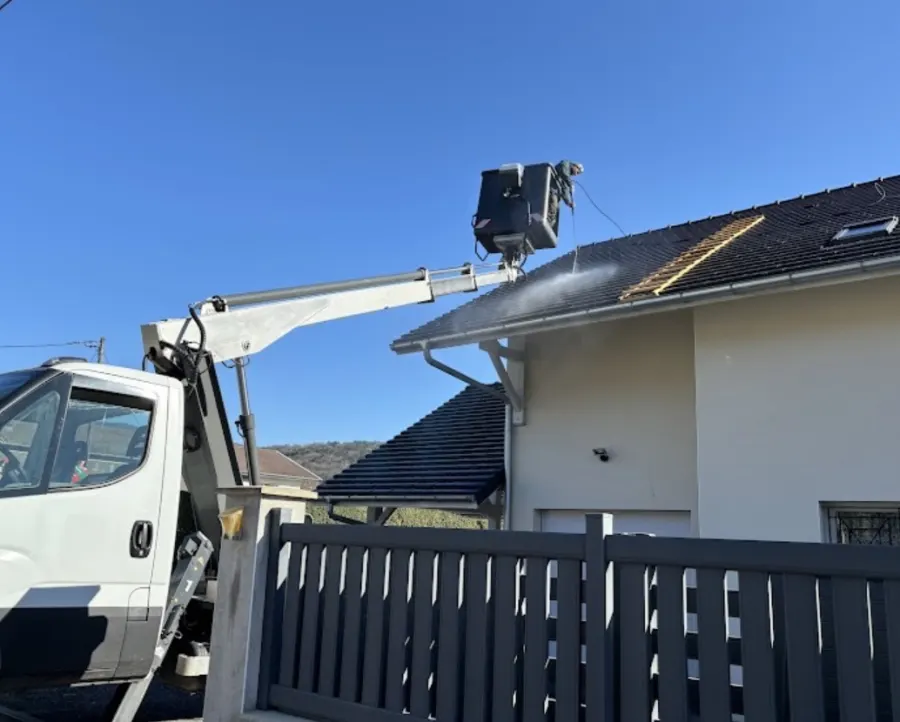 Toiture terminée après rénovation en Alsace